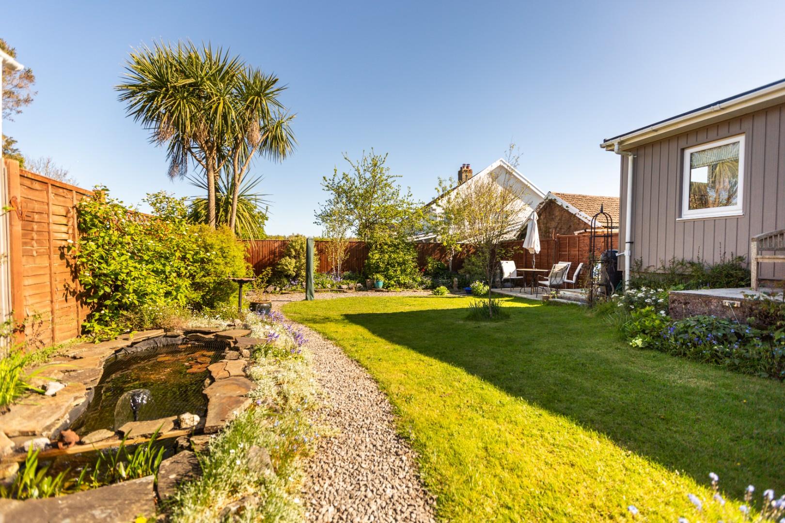 Three Cliffs Drive, Southgate, Swansea, SA3 2BN